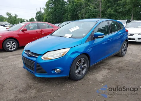 2014 Ford Focus Se z USA, uszkodzony, nr VIN 1FADP3K21EL234172